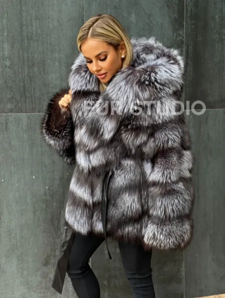 Шуба натуральная из чернобурки с капюшоном - фото 6