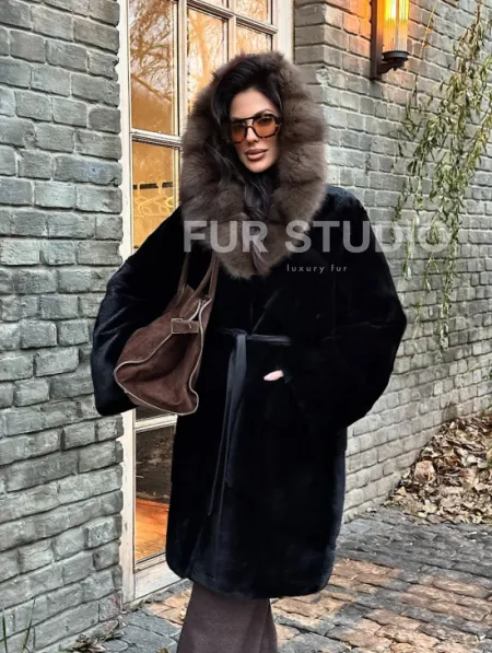 Норковая шуба Blackglama с капюшоном из меха куницы - фото 5