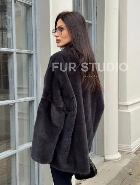 Графитовый норковый жакет с V-образным воротником - фото 3