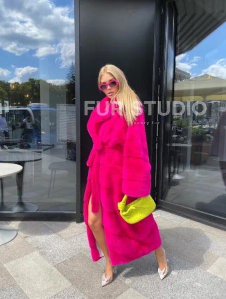 Норковая шуба в цвете фуксия длинная - фото 7