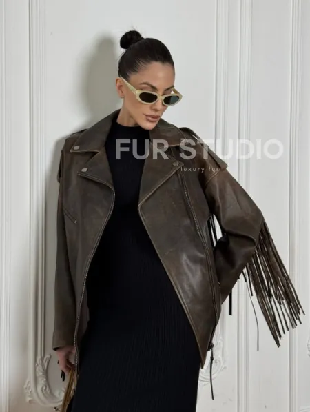 Косуха Vintage brown с кожаной бахромой на спине - фото 0