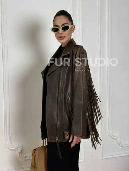 Косуха Vintage brown с кожаной бахромой на спине - фото 3