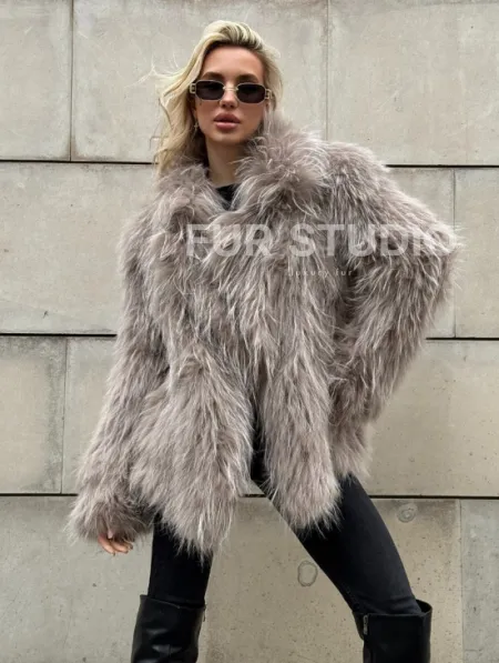 Полушубок из енота с английским воротником - фото 2