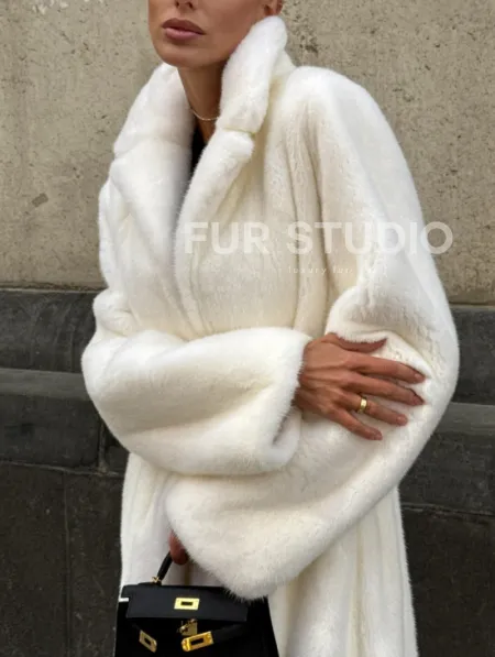 Длинная белая норковая шуба - фото 2