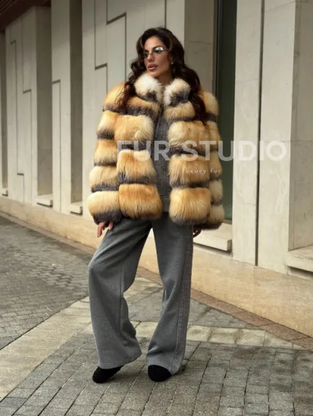 Полушубок из меха лисы Golden-grey fox стойка воротник - фото 9