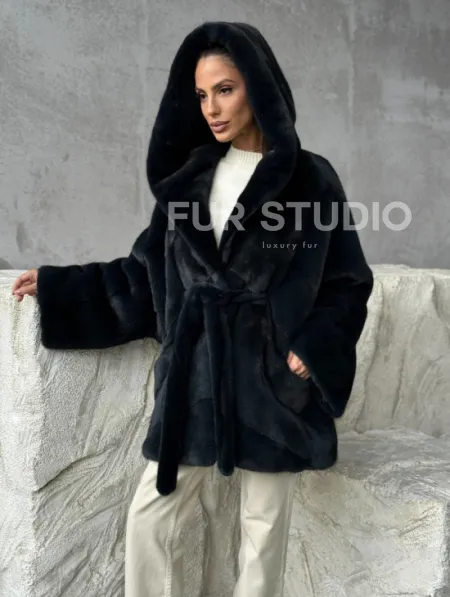 Шуба норковая летучая мышь с капюшоном - фото 8