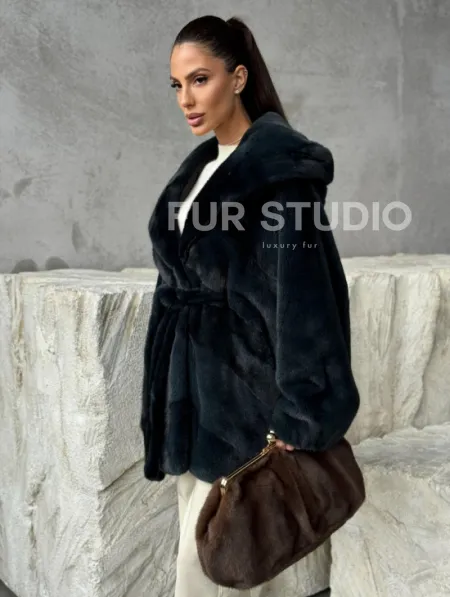 Шуба норковая летучая мышь с капюшоном - фото 5