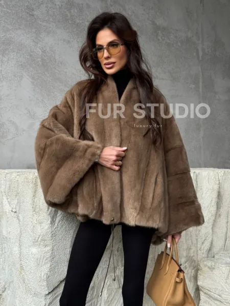 Норковое пончо с рукавами «летучая мышь» - фото 9