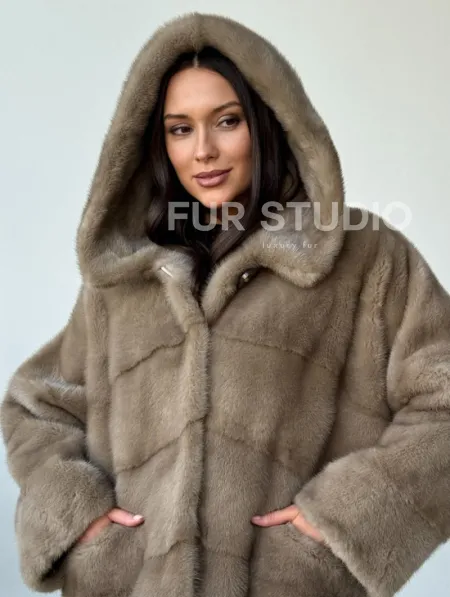 Короткая  норковая шуба с капюшоном - фото 5