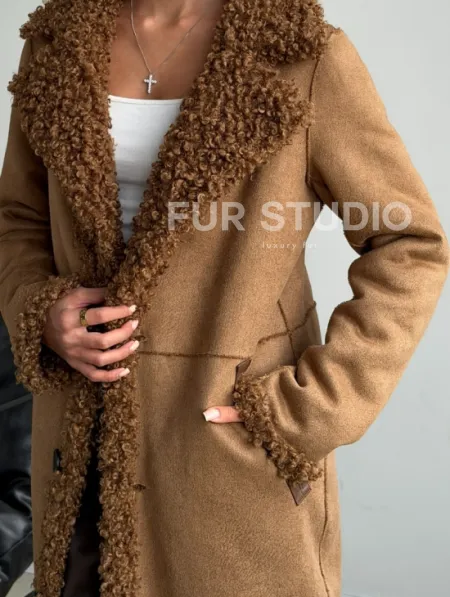 Коричневая двухсторонняя дубленка из экомеха - фото 2