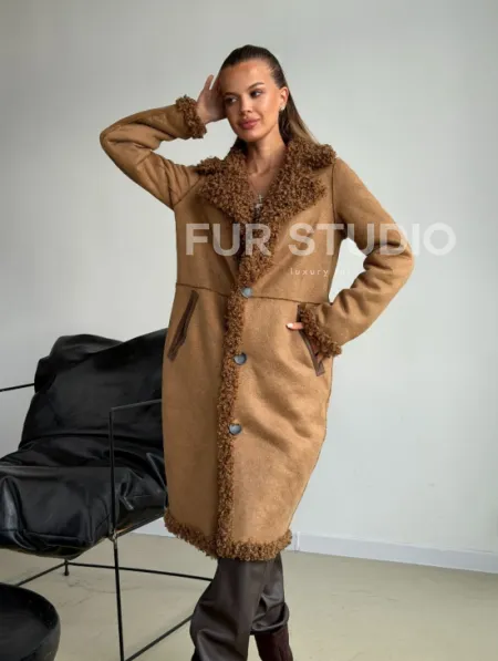 Коричневая двухсторонняя дубленка из экомеха - фото 12