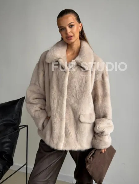 Короткая норковая шуба в цвете нюд - фото 0