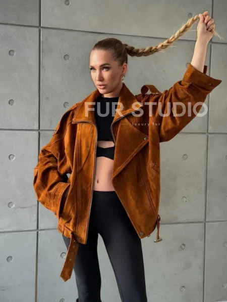 Замшевая куртка-косуха - фото 18