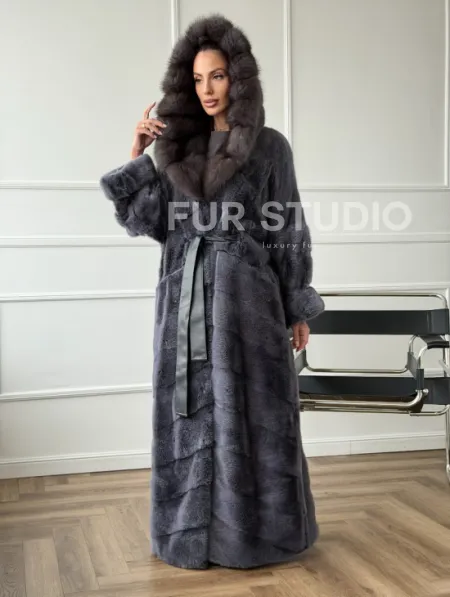 Длинная норковая шуба в пол с капюшоном куница - фото 7