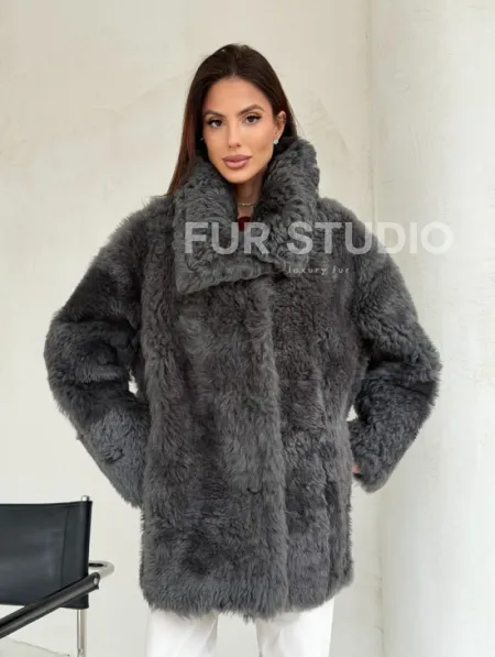 Серая дубленка из тиградо - фото 12