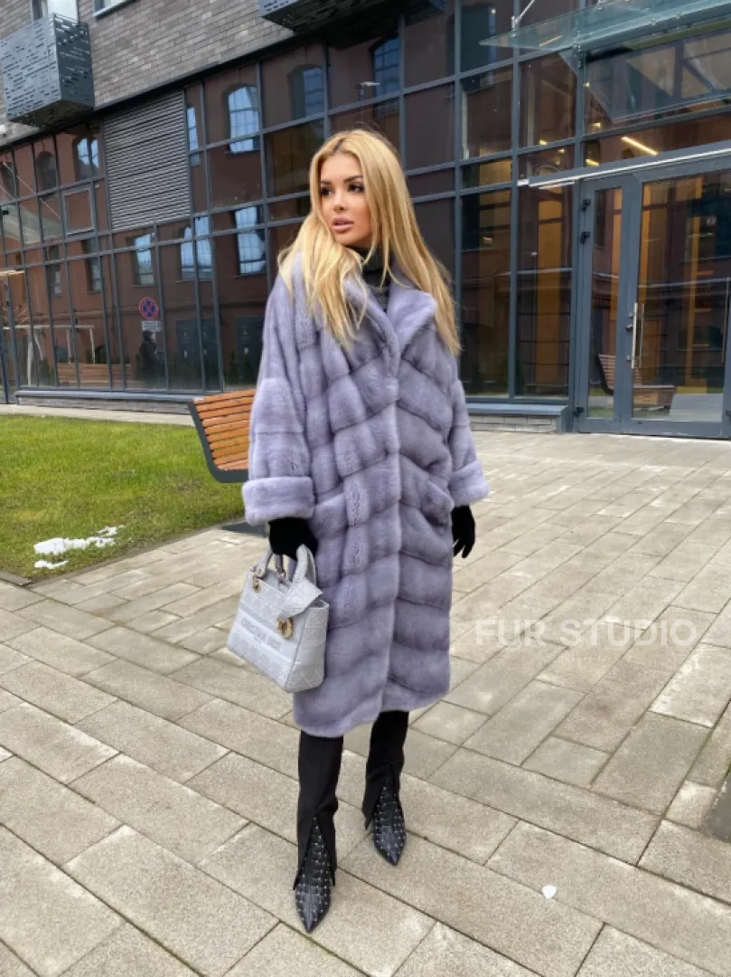 Шуба из меха голубой норки, фасон кимоно - фото 3