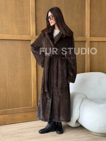 Норковая шуба - прямой крой с меховым поясом - фото 11