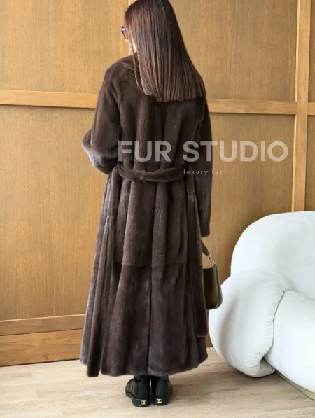 Норковая шуба - прямой крой с меховым поясом - фото 3