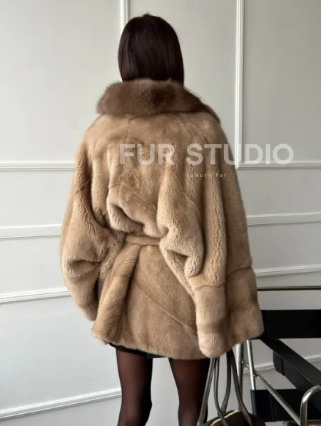 Pastel шуба летучая мышь - воротник куница - фото 13