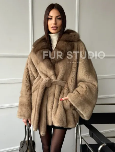 Pastel шуба летучая мышь - воротник куница - фото 8