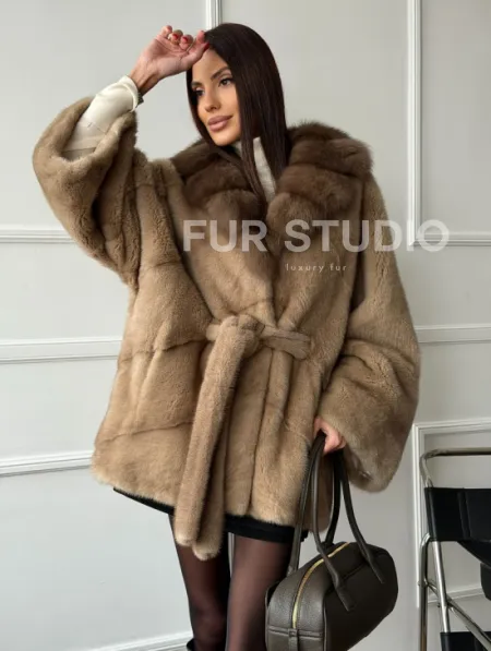 Pastel шуба летучая мышь - воротник куница - фото 12