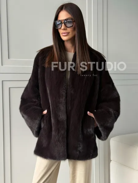 Женский норковый полушубок с V - образным воротником - фото 7