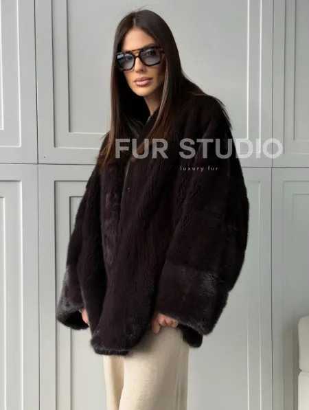Женский норковый полушубок с V - образным воротником - фото 9