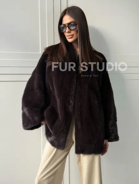 Женский норковый полушубок с V - образным воротником - фото 12