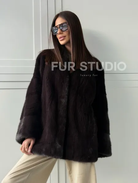 Женский норковый полушубок с V - образным воротником - фото 13