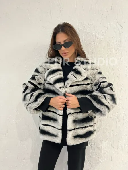 Короткая шуба из меха орилага под шиншиллу - фото 7