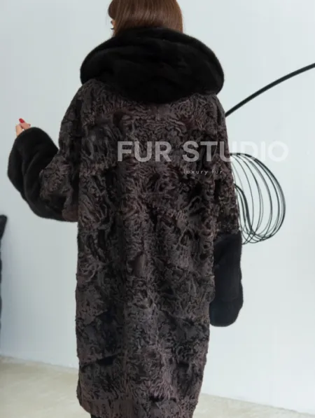 Уголь шуба из каракульчи и норки с капюшоном - фото 2
