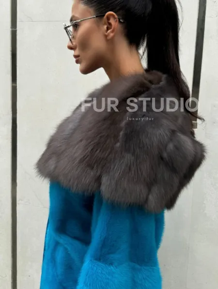 Шуба норковая с капюшоном из меха куницы - цвет тиффани - фото 4