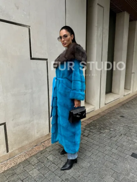 Шуба норковая с капюшоном из меха куницы - цвет тиффани - фото 14