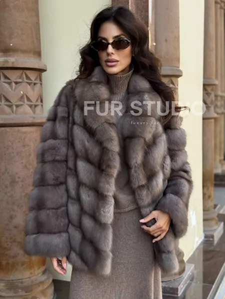 Элегантная шуба из меха куницы - серый трюфель - фото 4