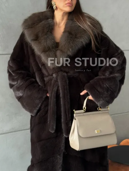 Шуба норковая с капюшоном из меха куницы - цвет уголь - фото 2