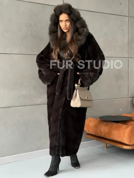 Шуба норковая с капюшоном из меха куницы - цвет уголь - фото 4