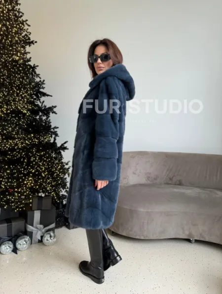 Норковая шуба с капюшоном, паркет - синего цвета - фото 7