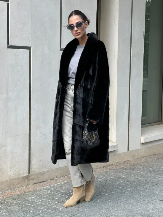 Шуба из скандинавского меха норки Saga furs с шалевым воротником - фото 11