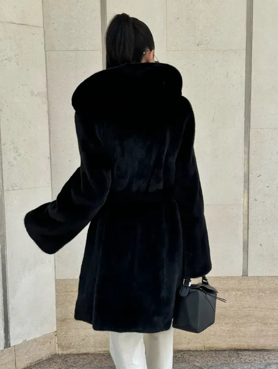 Черная шуба с капюшоном из меха норки BlackGlama - роспуск - фото 3