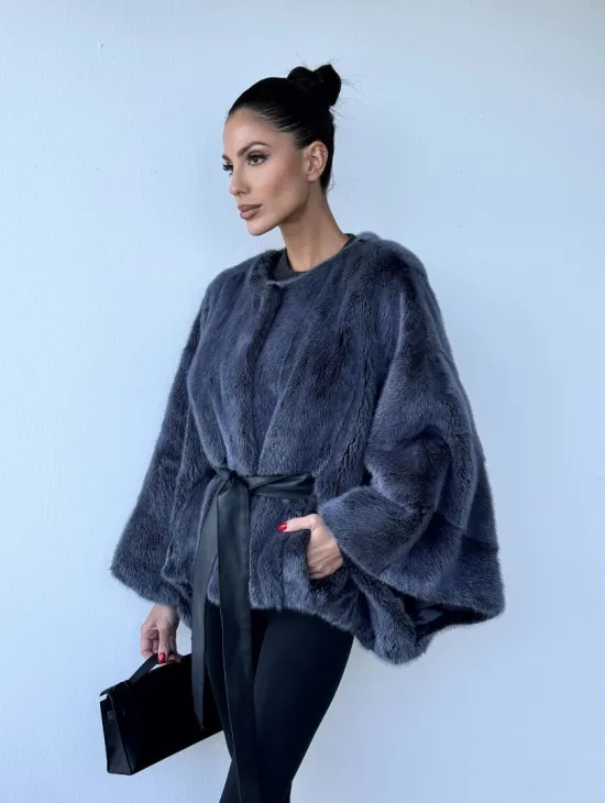 Женское меховое манто - шуба из норки с круглым вырезом, модель  «Летучая мышь» - фото 7