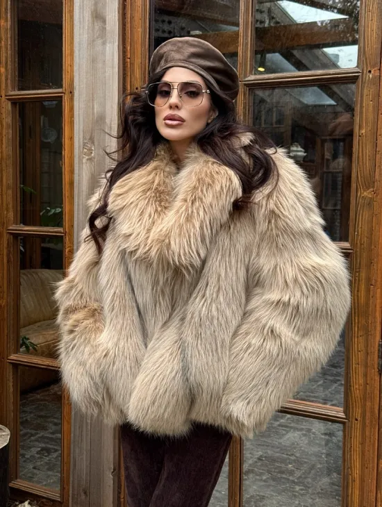 Шуба женская из меха тонированной лисы - английский воротник - фото 0