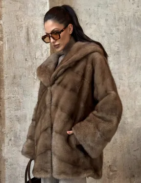 Укороченная норковая шуба с капюшоном из норки - фото 2