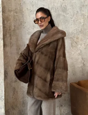 Укороченная норковая шуба с капюшоном из норки - фото 6