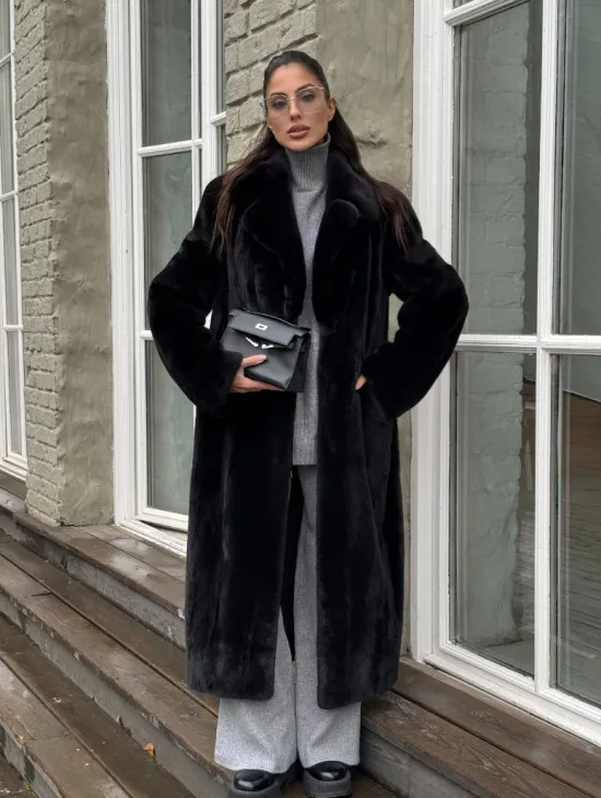 Шуба из канадской аукционной норки с английским воротником - Total black - фото 7