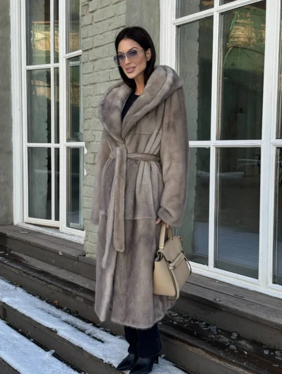 Шуба норковая серая с капюшоном и меховым поясом, классика - фото 10