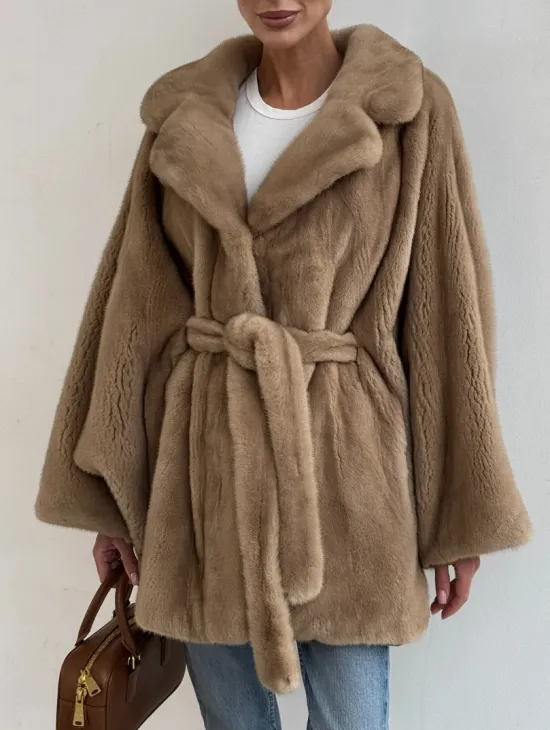 Шуба норковая SAGA FURS летучая мышь в натуральном цвете пастель - фото 3