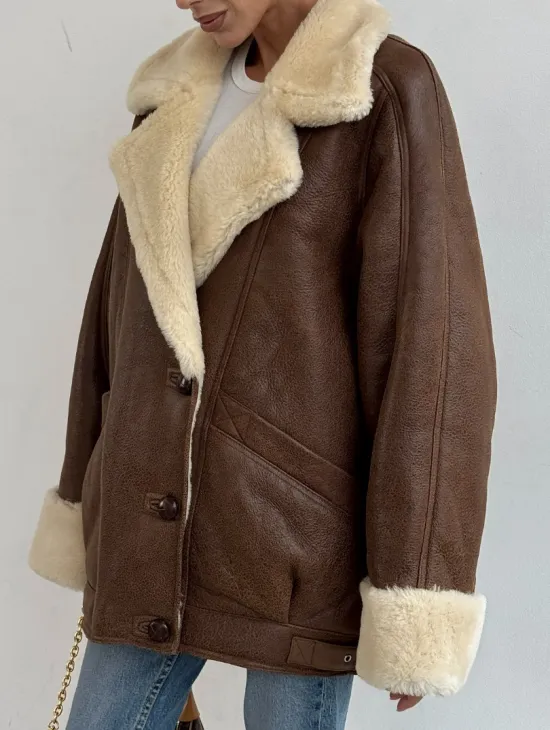 Коричневая женская винтажная дубленка на пуговицах - фото 7