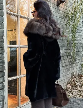 Норковая шуба Blackglama с капюшоном из меха куницы - фото 1