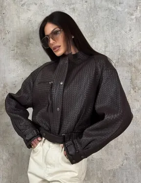 Женский бомбер из натуральной плетёной кожи - фото 8