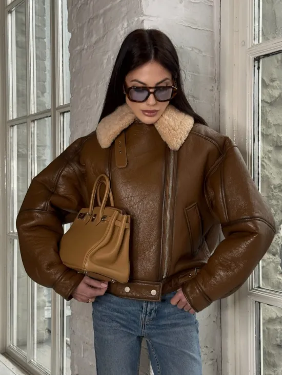 Дубленка женская «Oversize style» со спущенным плечом - цвет виски - фото 6